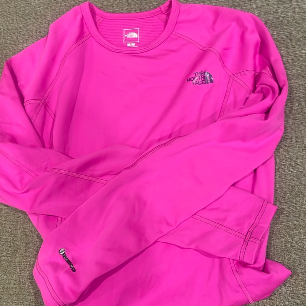 Women’s NorthFace flash dry top